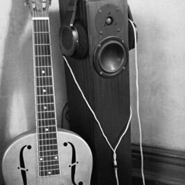 Teaching Guitar from Robert Wolf